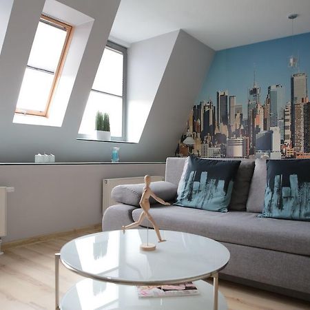 35m² studio Appartement, met 1 privé badkamer in Poznan stadscentrum Buitenkant foto