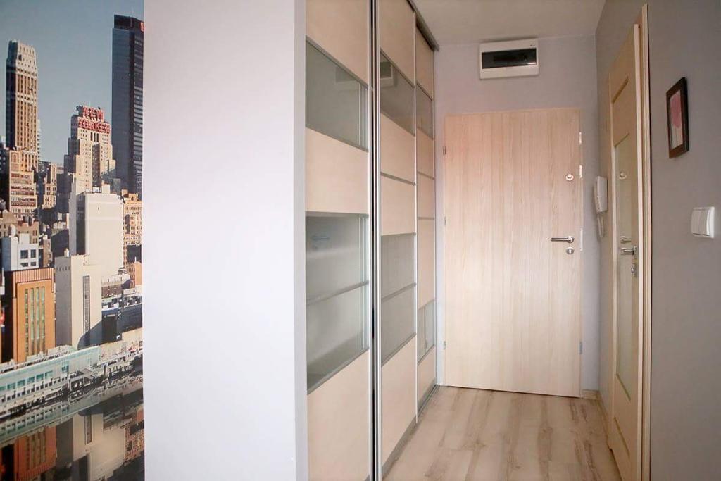 35m² studio Appartement, met 1 privé badkamer in Poznan stadscentrum Buitenkant foto