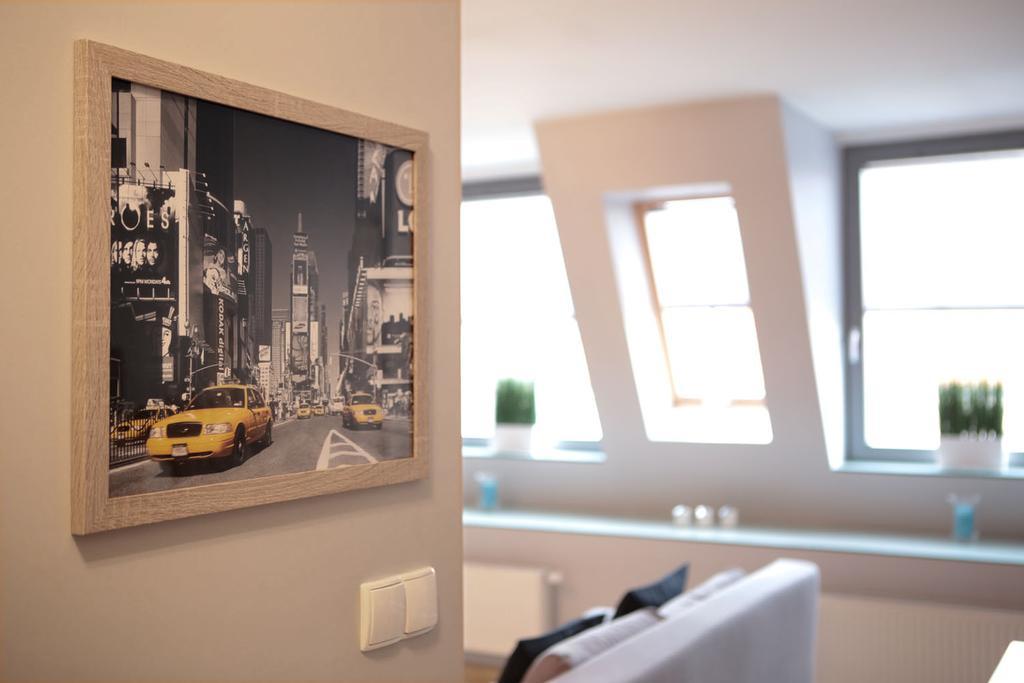 35m² studio Appartement, met 1 privé badkamer in Poznan stadscentrum Buitenkant foto