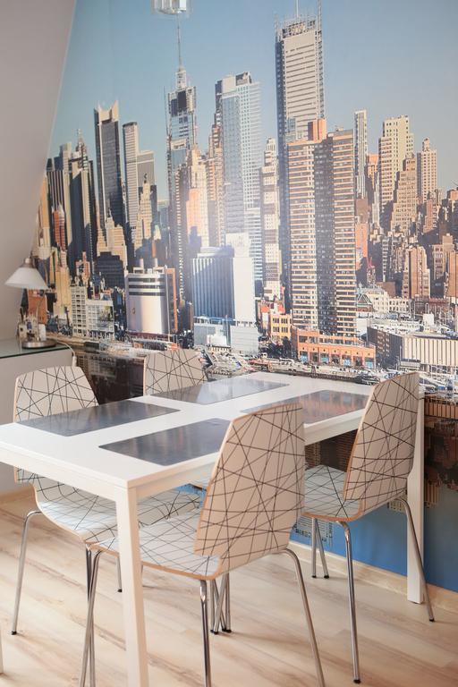 35m² studio Appartement, met 1 privé badkamer in Poznan stadscentrum Buitenkant foto