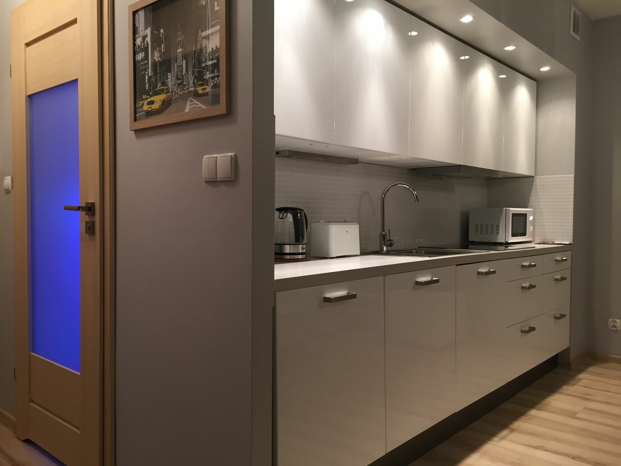 35m² studio Appartement, met 1 privé badkamer in Poznan stadscentrum Buitenkant foto
